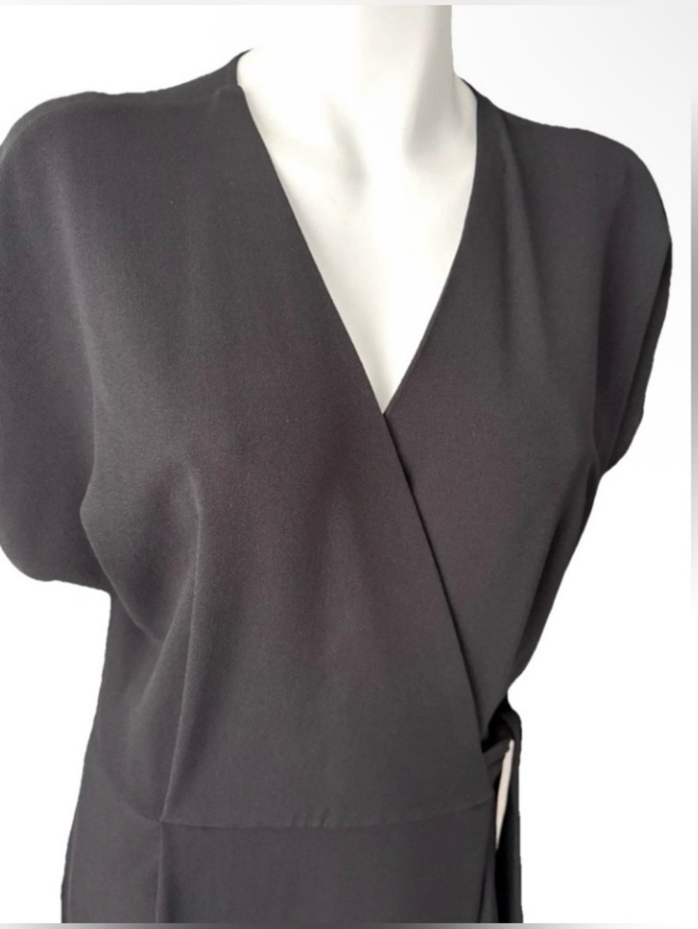 Felicity & Coco Rita
Dolman Sleeve Wrap Dress Black M NWT - Picture 3 of 5